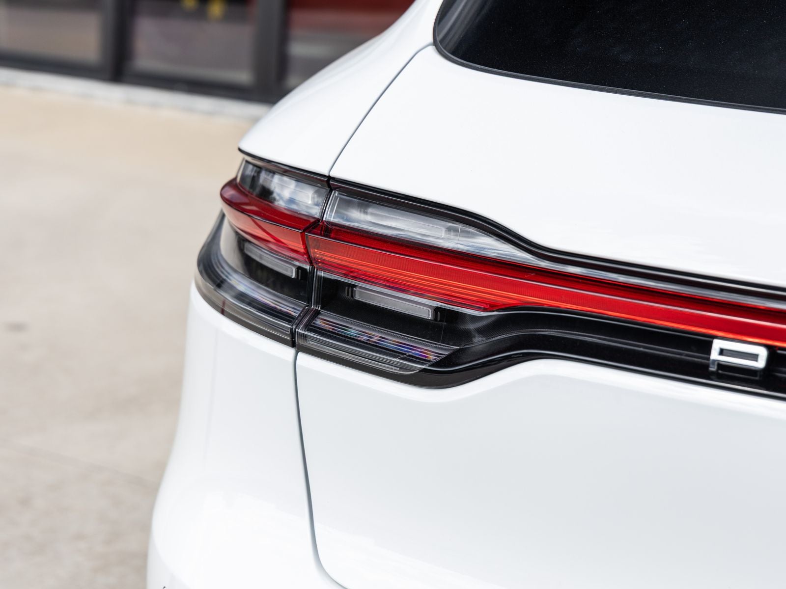2026 Porsche Macan AWD