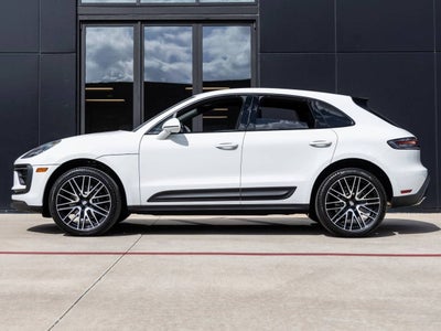 2026 Porsche Macan AWD