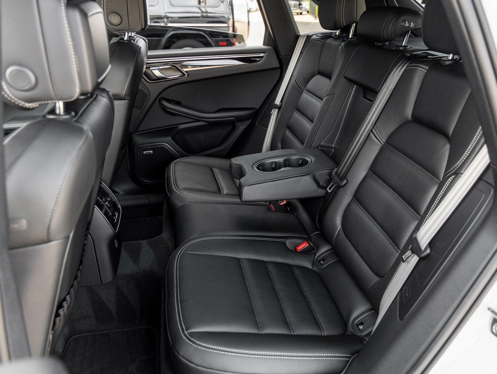 2026 Porsche Macan Macan T