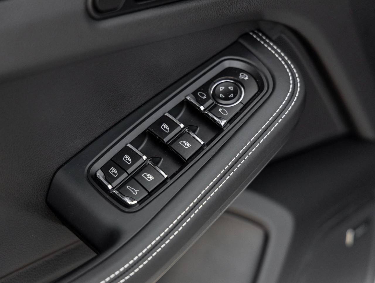 2026 Porsche Macan Macan T