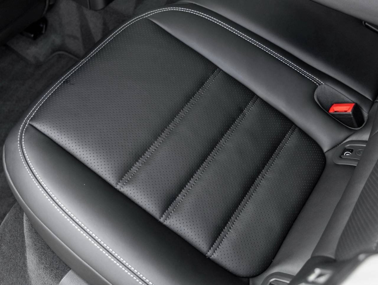 2026 Porsche Macan Macan T