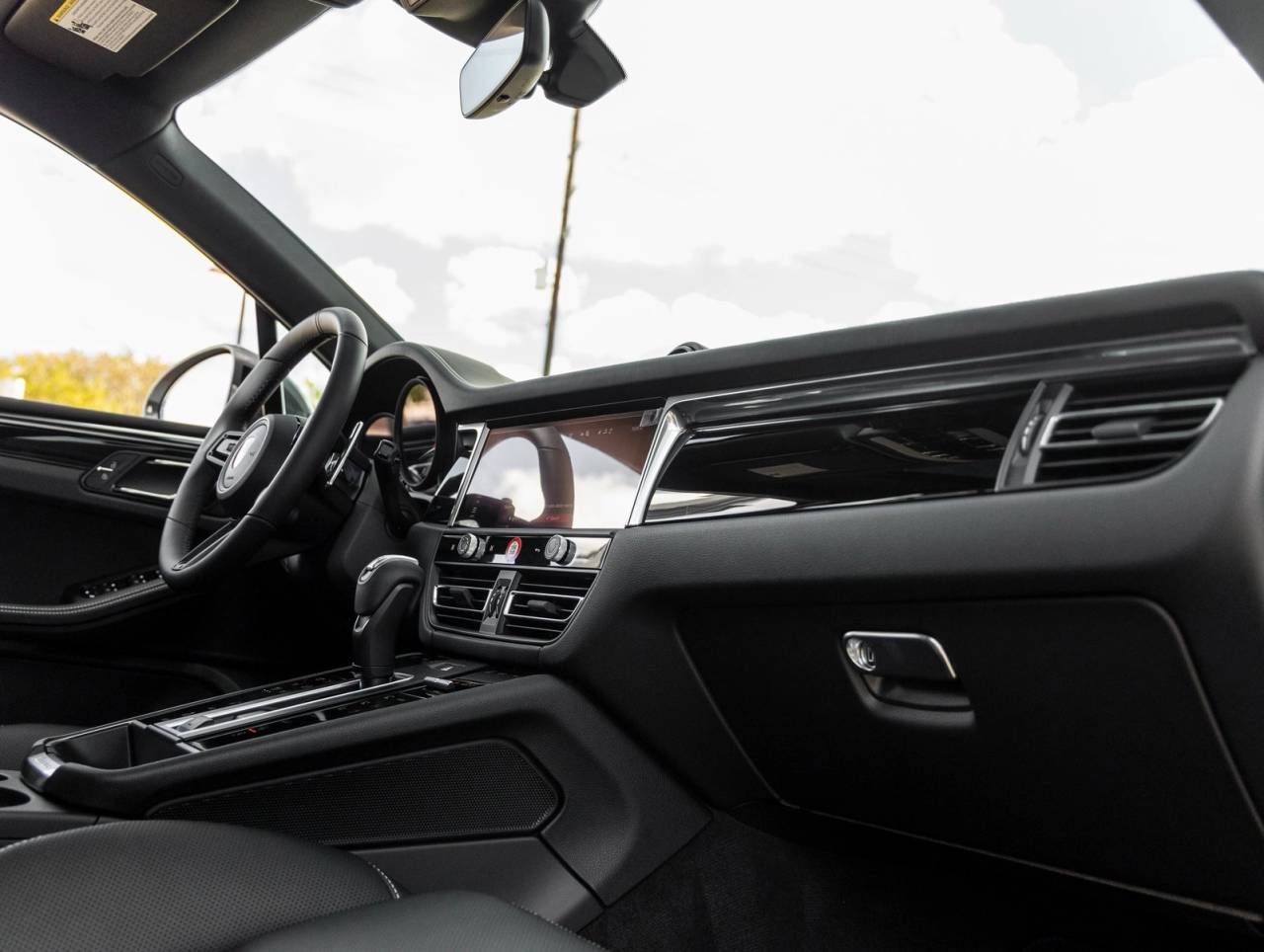 2026 Porsche Macan Macan T