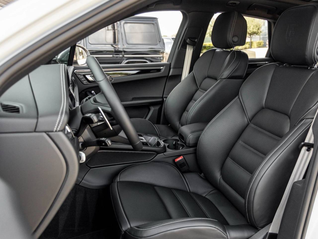 2026 Porsche Macan Macan T