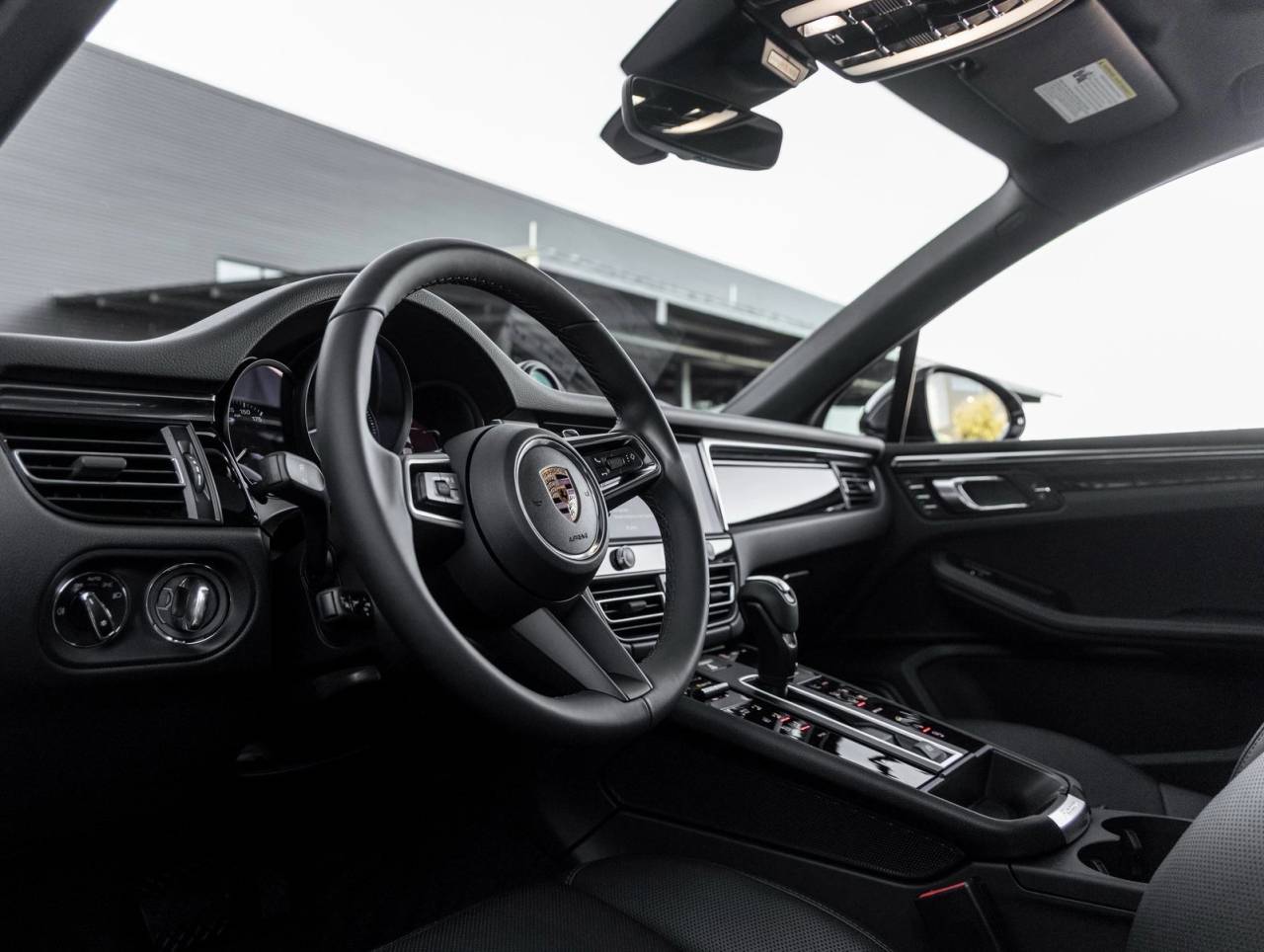 2026 Porsche Macan Macan