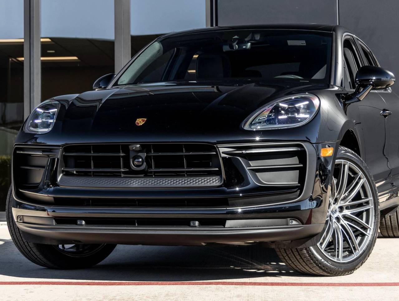 2026 Porsche Macan Macan