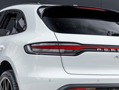 2026 Porsche Macan AWD