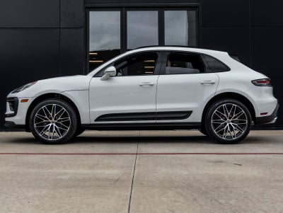 2026 Porsche Macan AWD