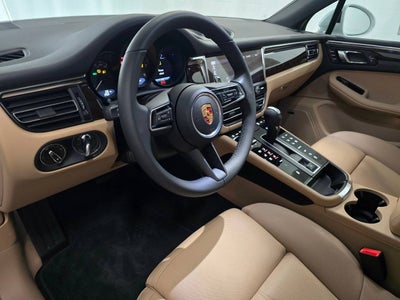 2026 Porsche Macan AWD