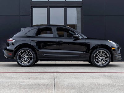 2026 Porsche Macan Macan
