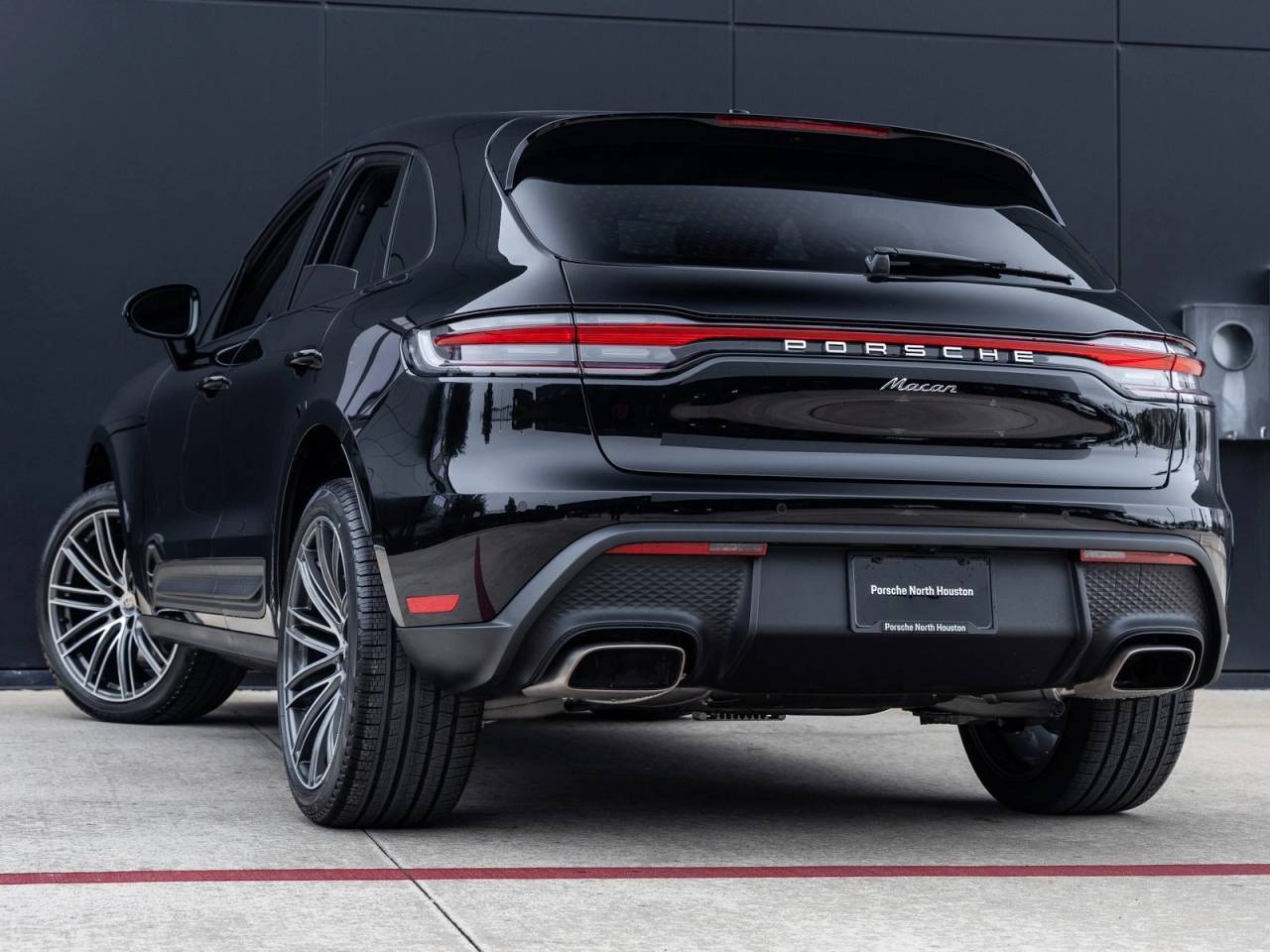 2026 Porsche Macan Macan