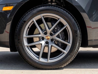 2026 Porsche Macan AWD