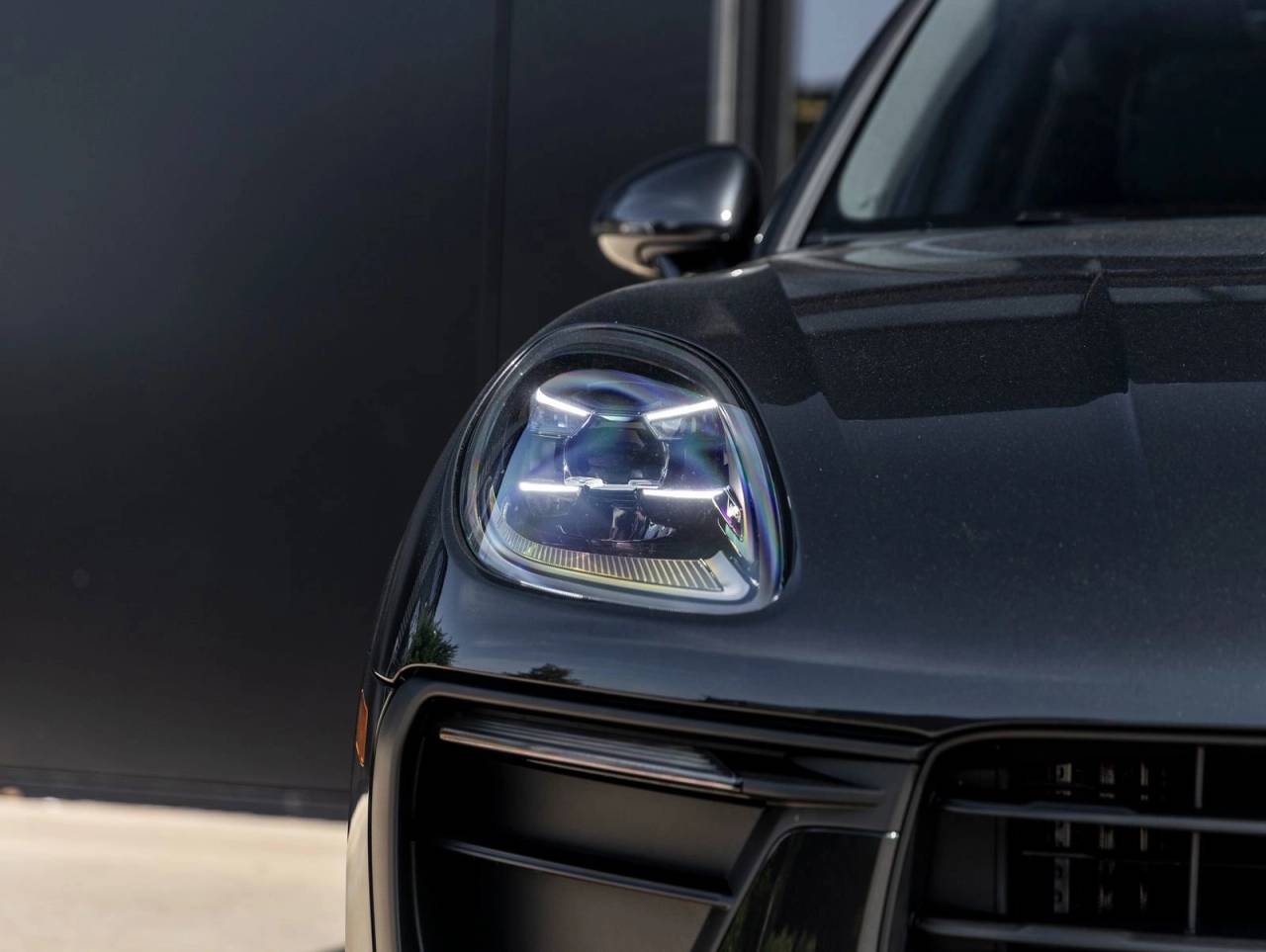 2026 Porsche Macan AWD