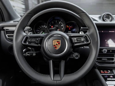 2026 Porsche Macan AWD