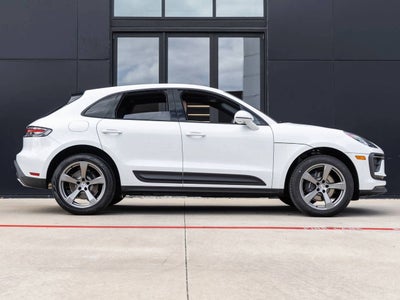 2026 Porsche Macan AWD
