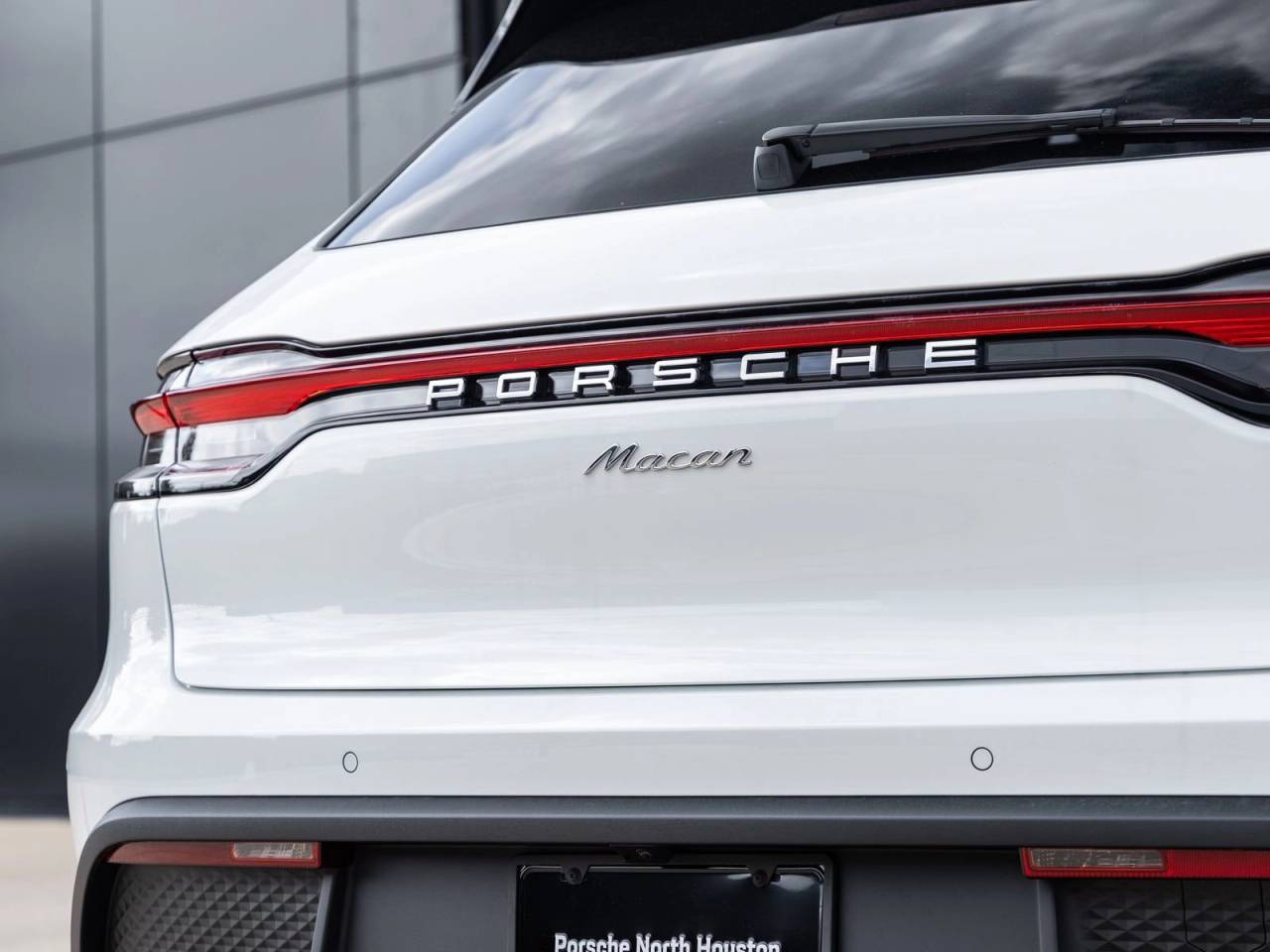 2026 Porsche Macan AWD