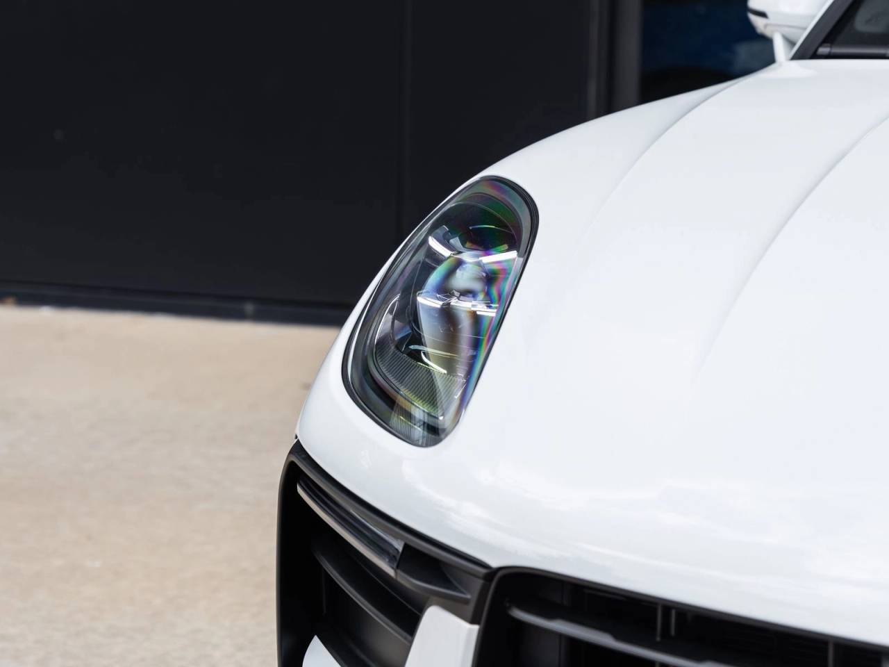 2026 Porsche Macan AWD