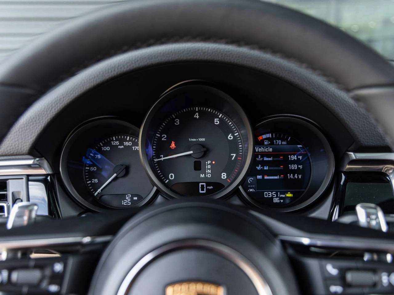 2026 Porsche Macan AWD