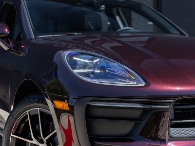 2026 Porsche Macan AWD