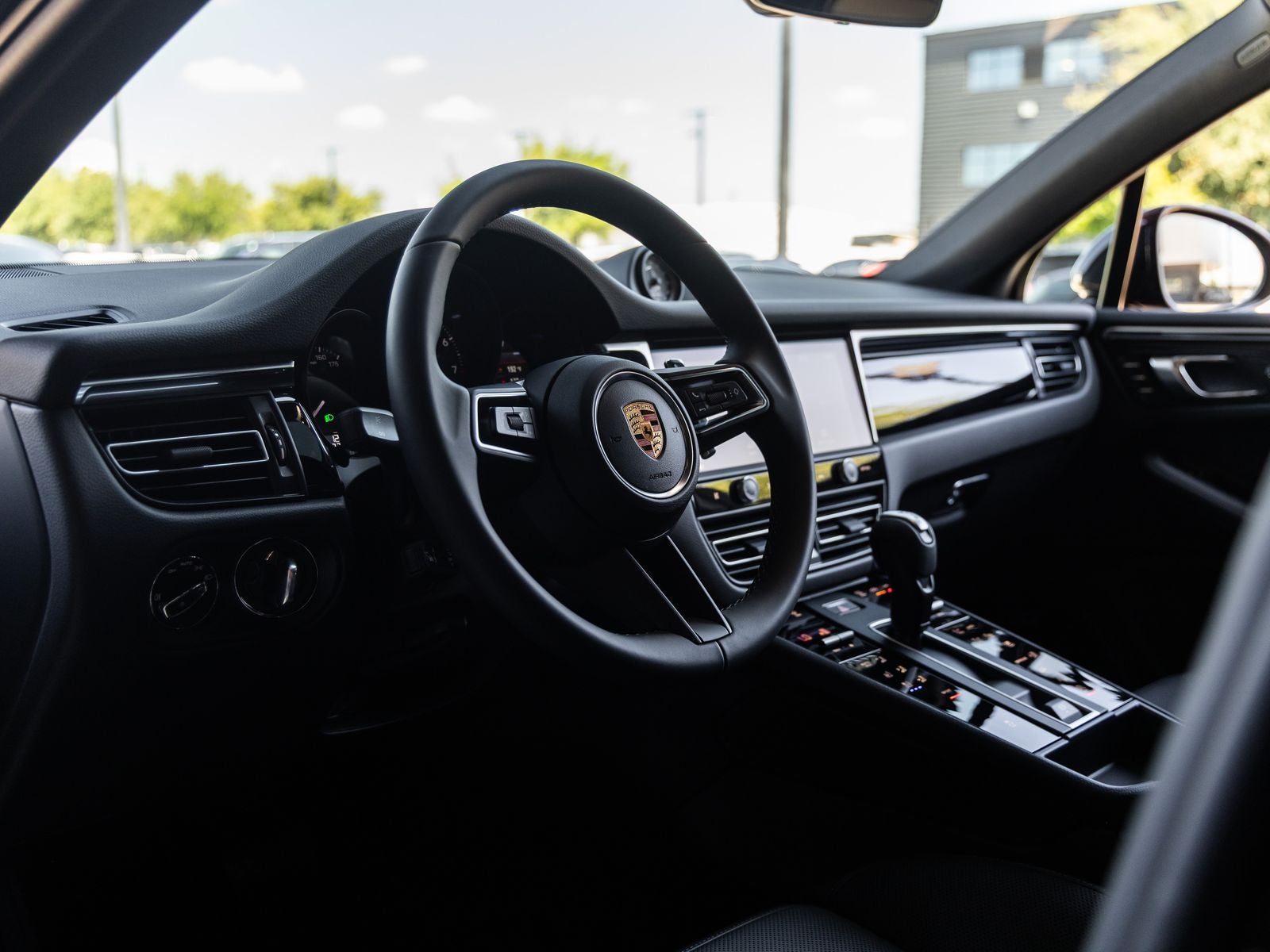 2026 Porsche Macan AWD