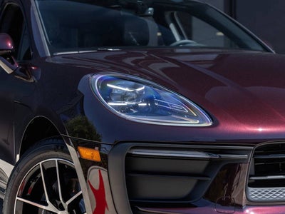 2026 Porsche Macan AWD