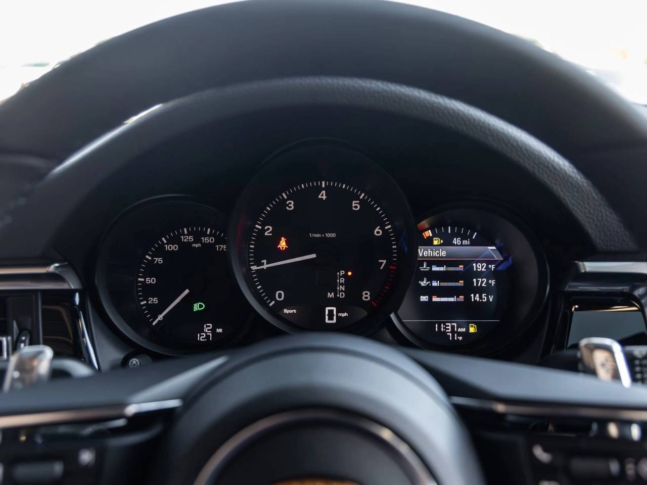 2026 Porsche Macan AWD