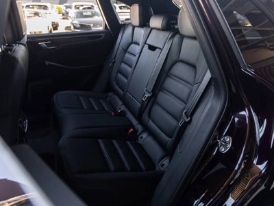 2026 Porsche Macan AWD