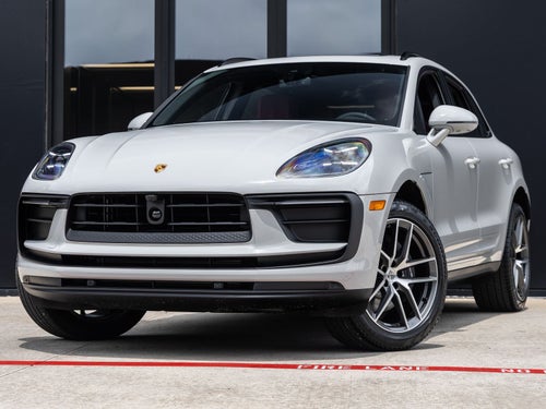 2026 Porsche Macan AWD