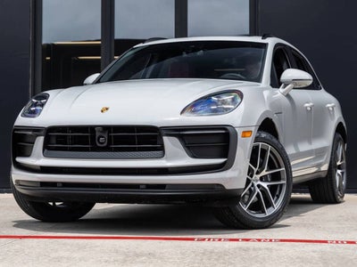 2026 Porsche Macan AWD