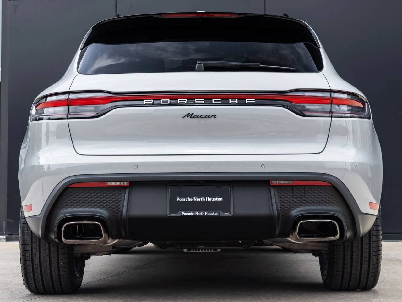 2026 Porsche Macan AWD