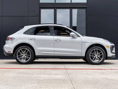 2026 Porsche Macan AWD