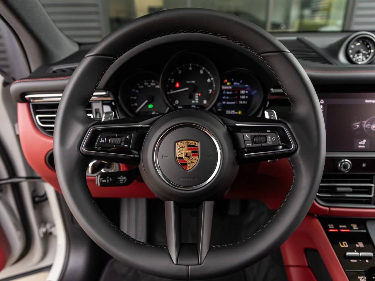 2026 Porsche Macan AWD