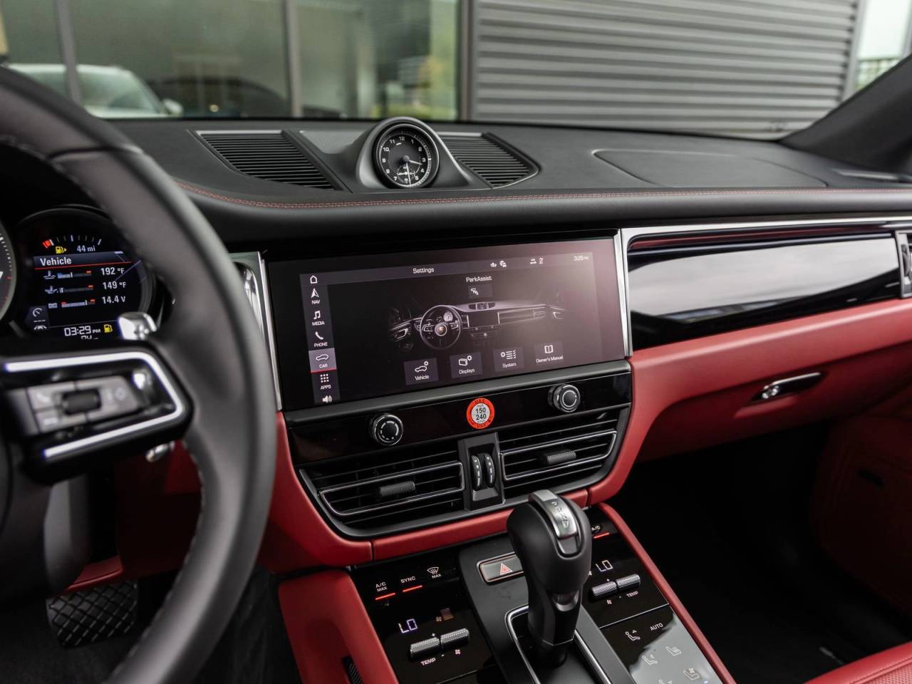 2026 Porsche Macan AWD