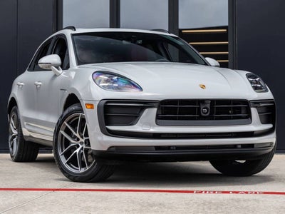 2026 Porsche Macan AWD