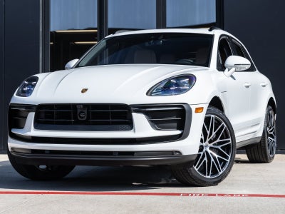 2026 Porsche Macan Macan