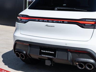 2026 Porsche Macan Macan