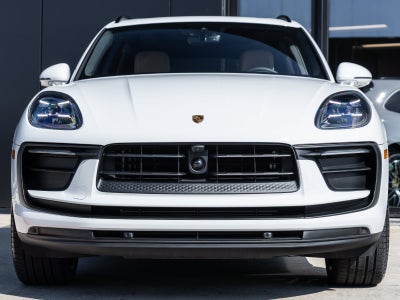 2026 Porsche Macan Macan