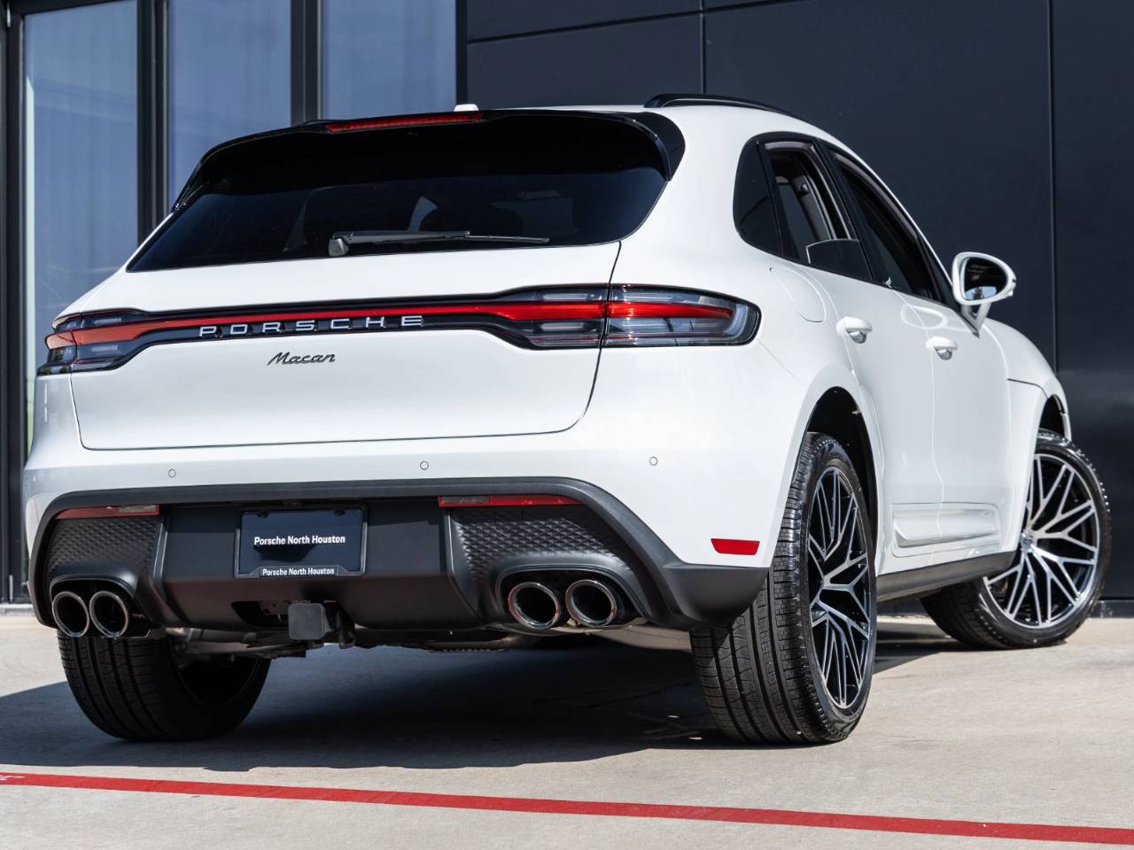 2026 Porsche Macan Macan