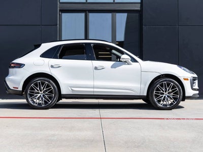 2026 Porsche Macan Macan