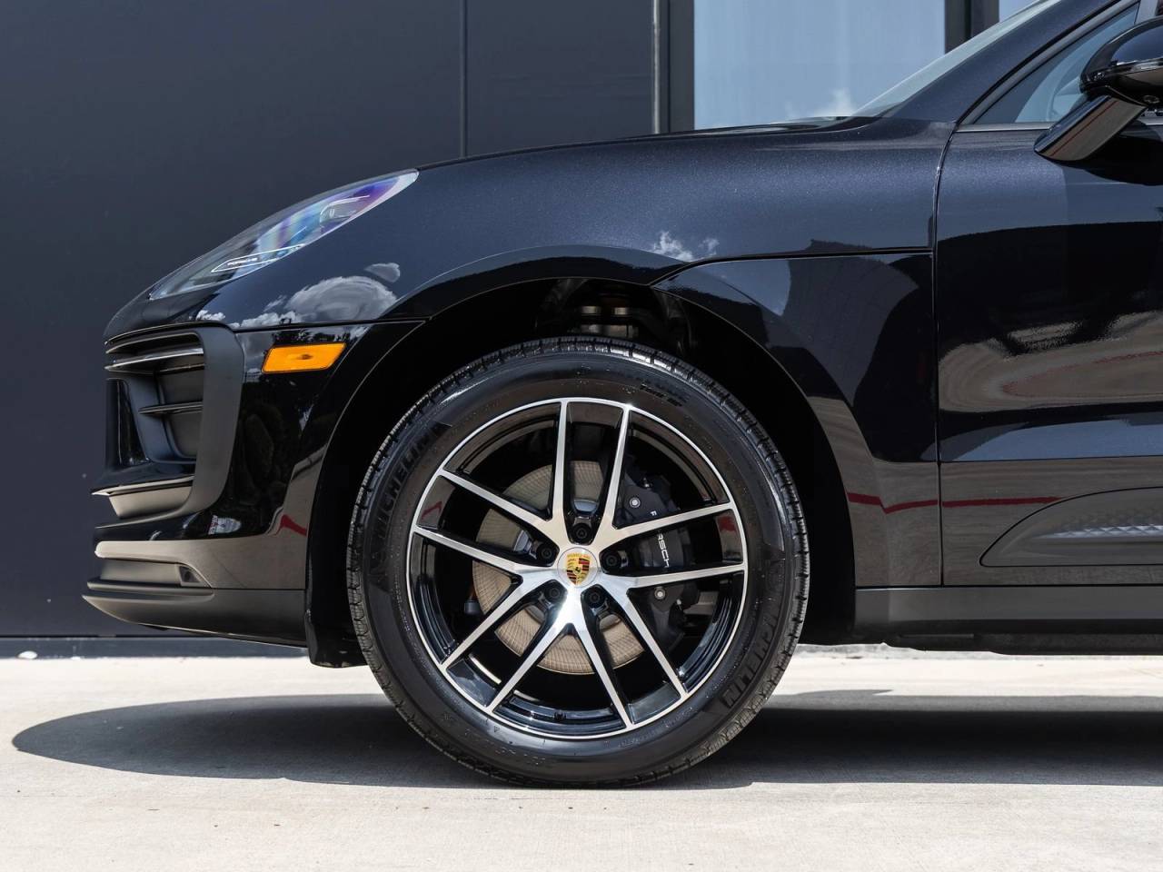 2026 Porsche Macan Macan