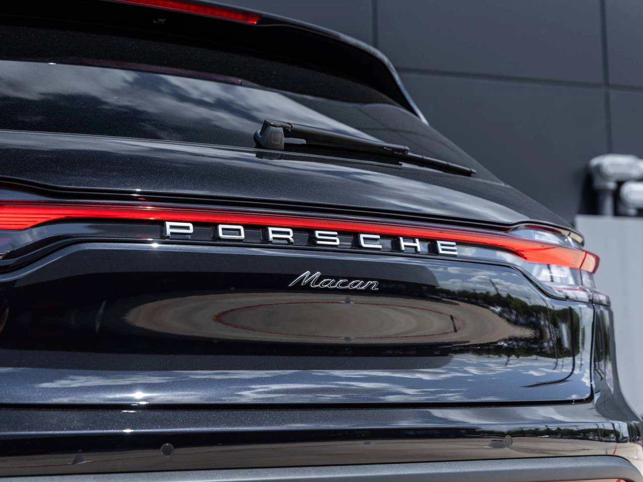 2026 Porsche Macan Macan