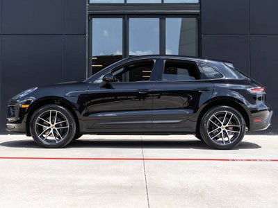 2026 Porsche Macan Macan