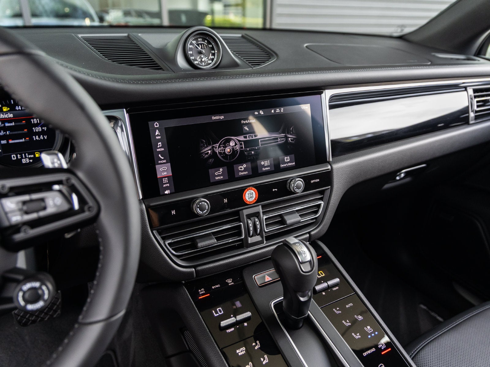 2026 Porsche Macan Macan