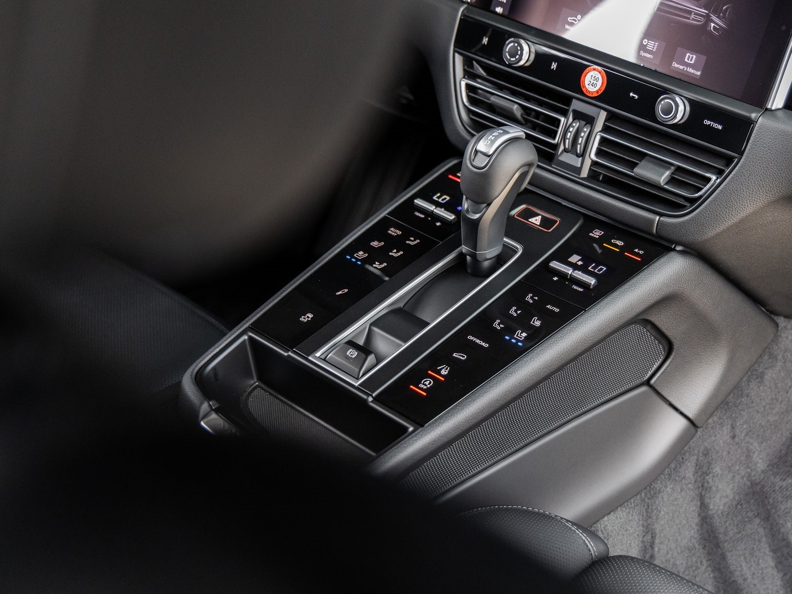 2025 Porsche Macan Macan