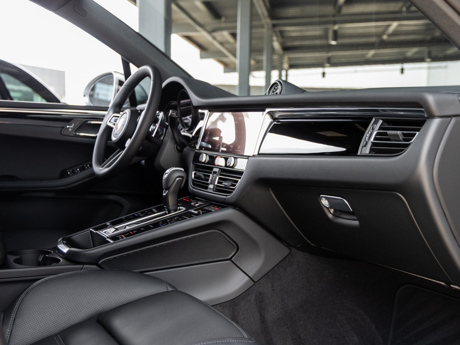 2025 Porsche Macan Macan