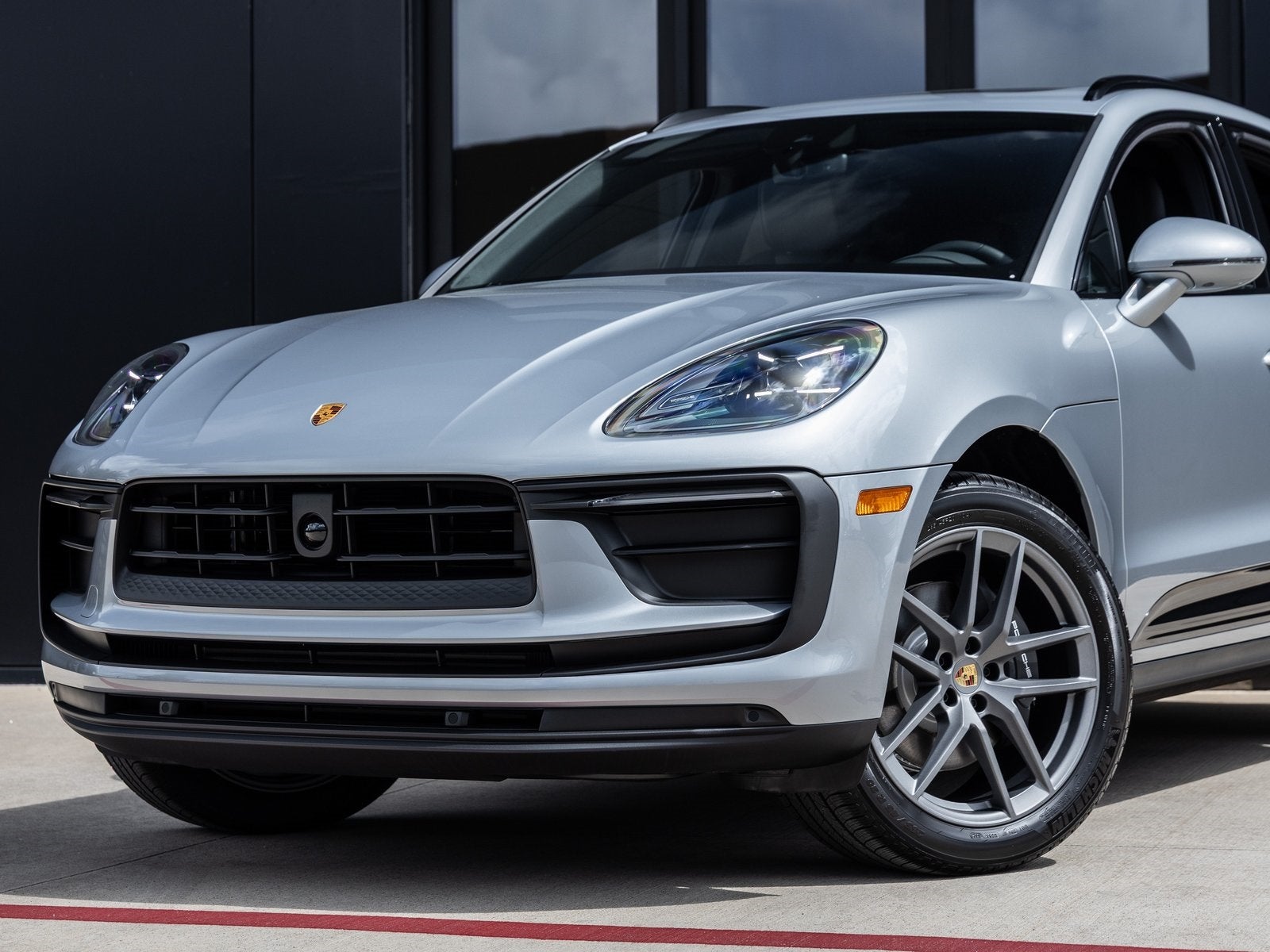 2025 Porsche Macan Macan