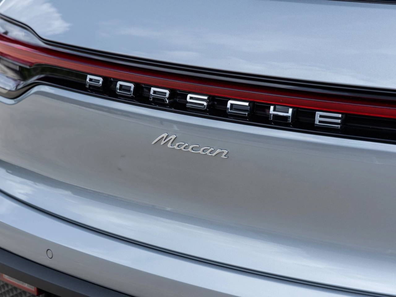 2025 Porsche Macan Macan