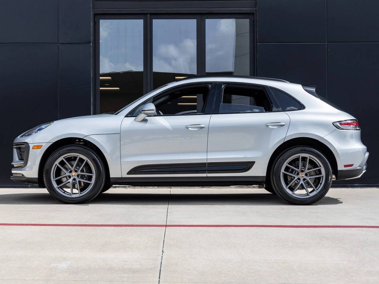 2025 Porsche Macan Macan