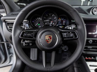 2025 Porsche Macan Macan