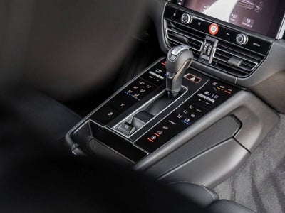 2025 Porsche Macan Macan
