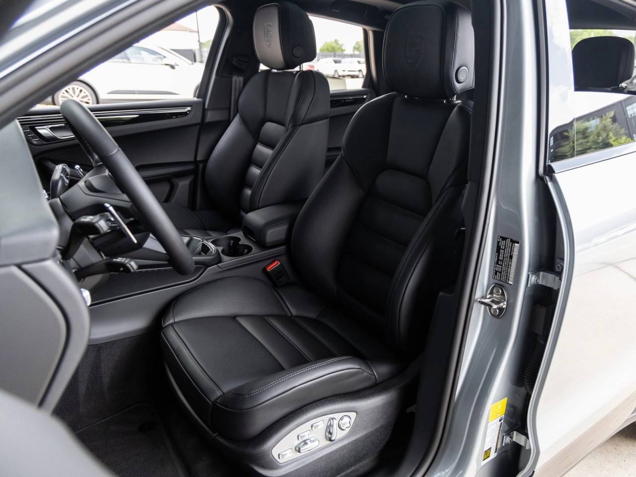 2025 Porsche Macan Macan